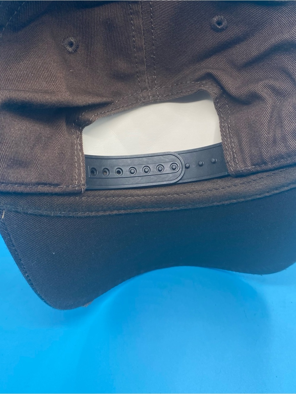 Louis Vuitton Brown Embroidered LV Logo Cap - Picture 3 of 4